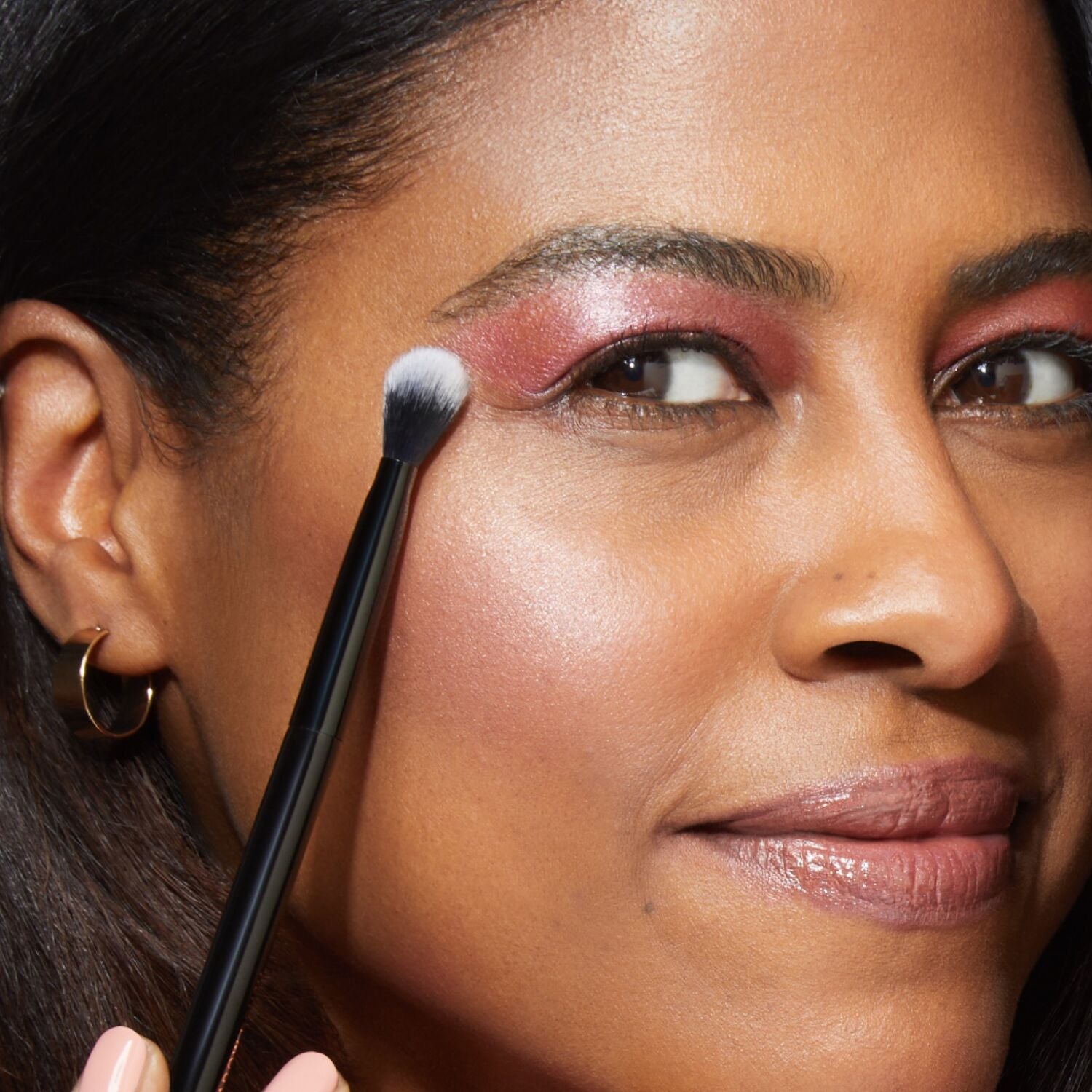 All-Over Eyeshadow Brush - Image 2